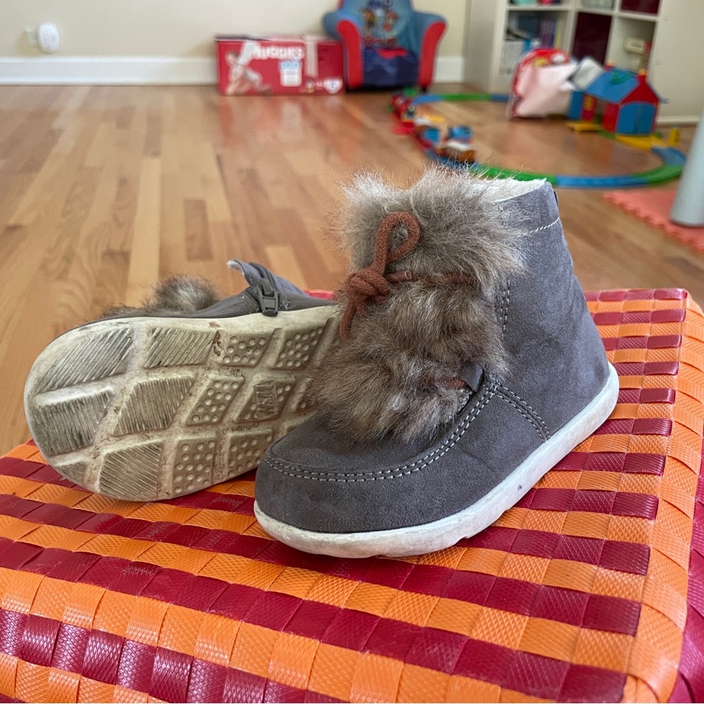 Toddler Booties size 7